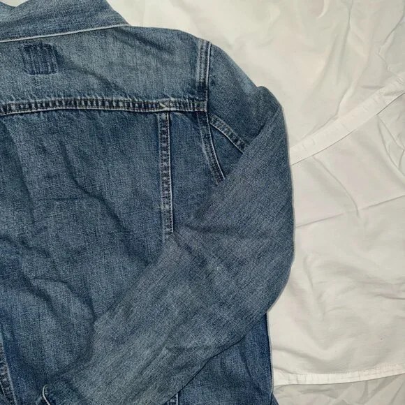 GAP Classic Denim Jean Jacket - Picture 8 of 8